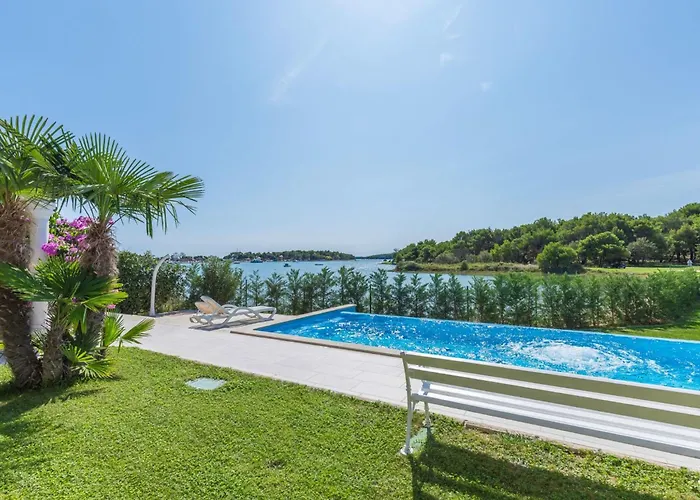 Lejlighed Vizula By Interhome